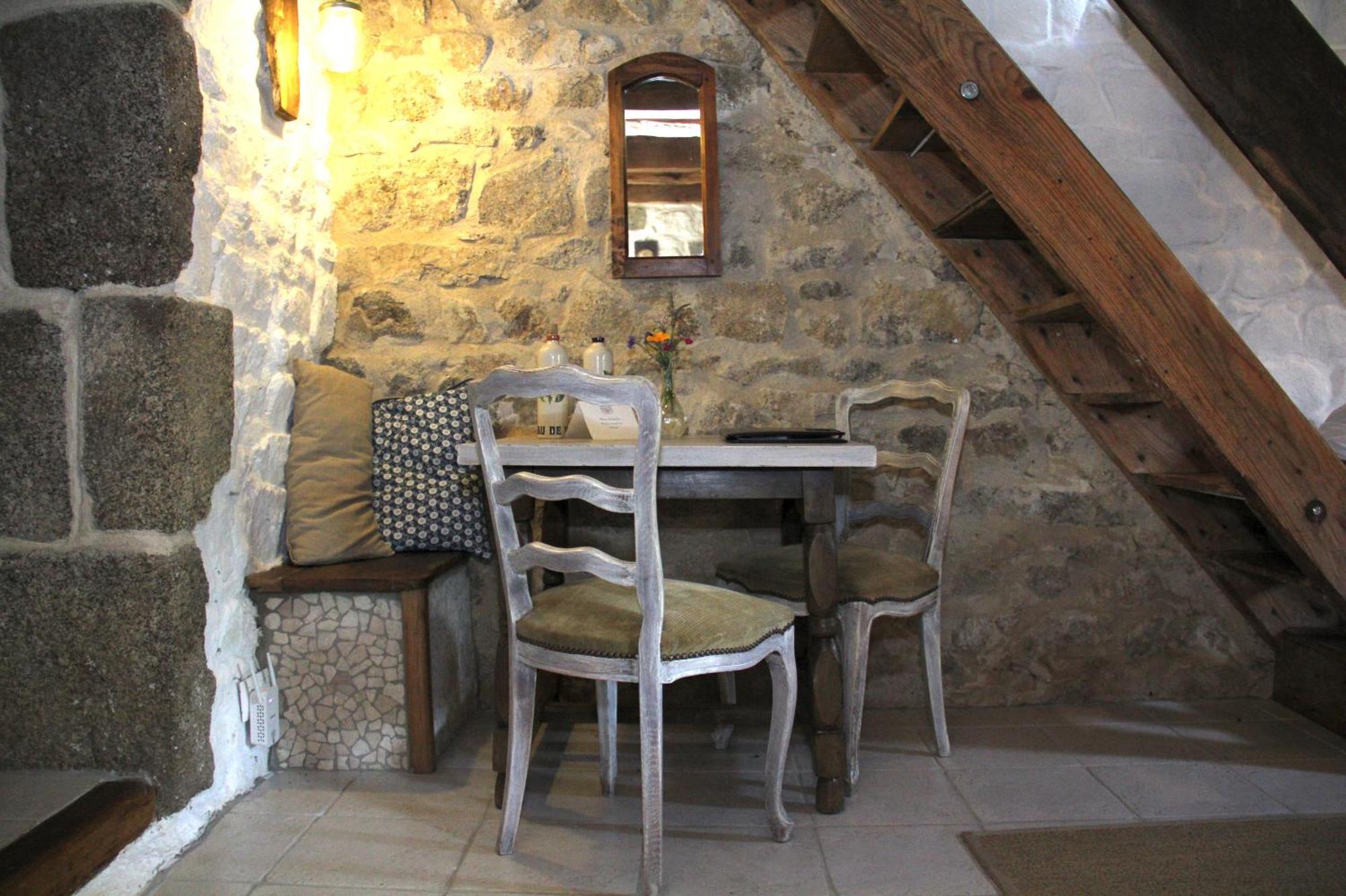 La Belle Ame Bed and Breakfast Saint-Priest-des-Champs Værelse billede