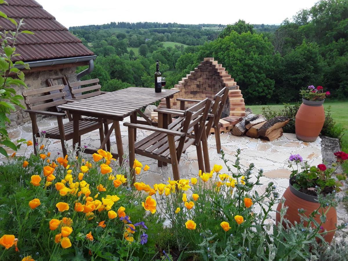 La Belle Ame Bed and Breakfast Saint-Priest-des-Champs Eksteriør billede