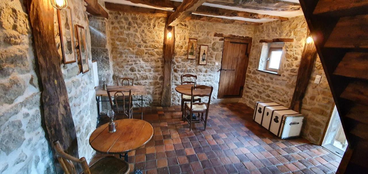 La Belle Ame Bed and Breakfast Saint-Priest-des-Champs Eksteriør billede